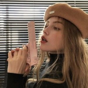 Meet your Posher, Carl